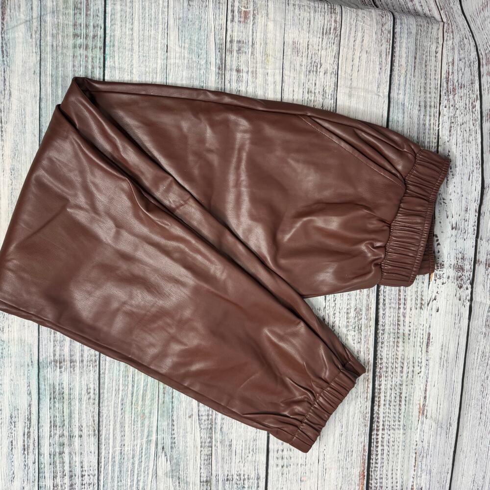 WeWoreWhat Vegan Leather Joggers Brown Butter Soft Med - Picture 3 of 9